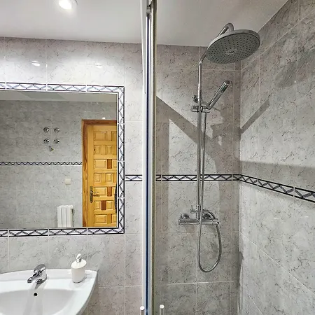 Biescas 3000 Apartmán *