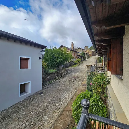 Apartmán Biescas 3000 *