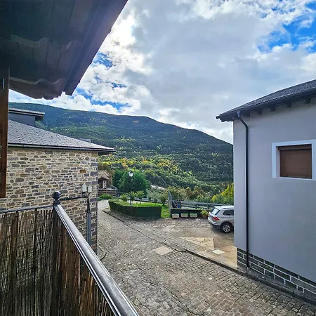 Biescas 3000 Apartmán *